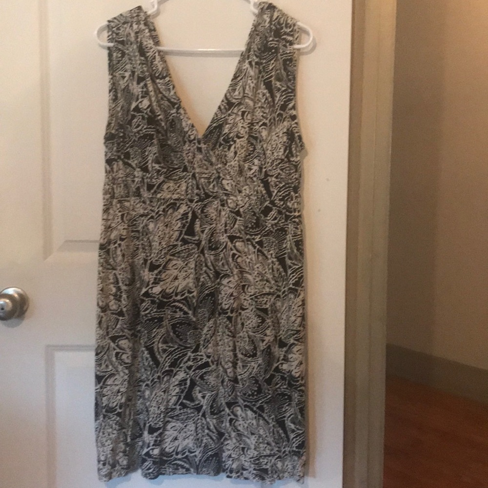 LOFT Large Black & Cream Dress